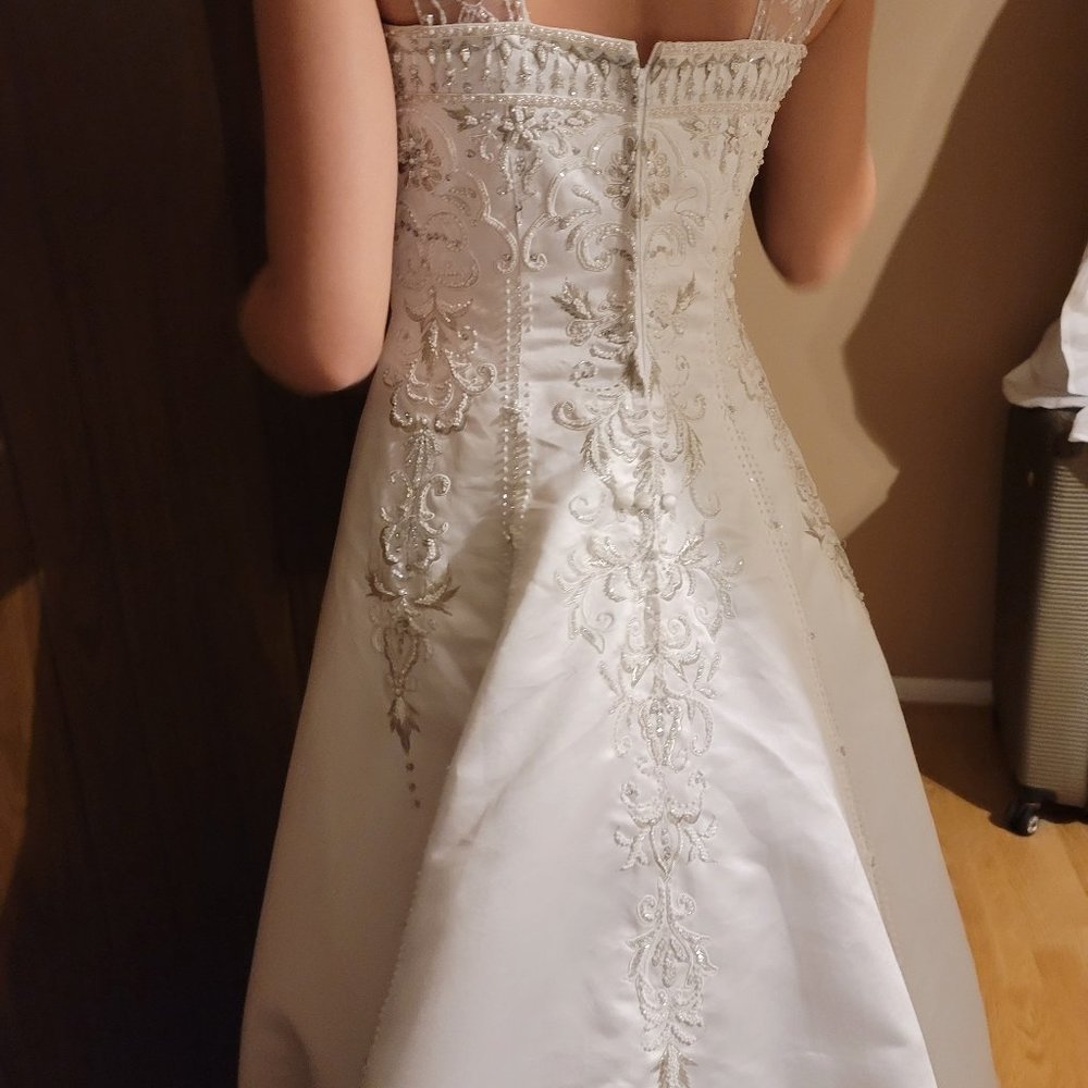 Wedding Dress David's Bridal Mary's Size S/M White - Picture 13 of 16